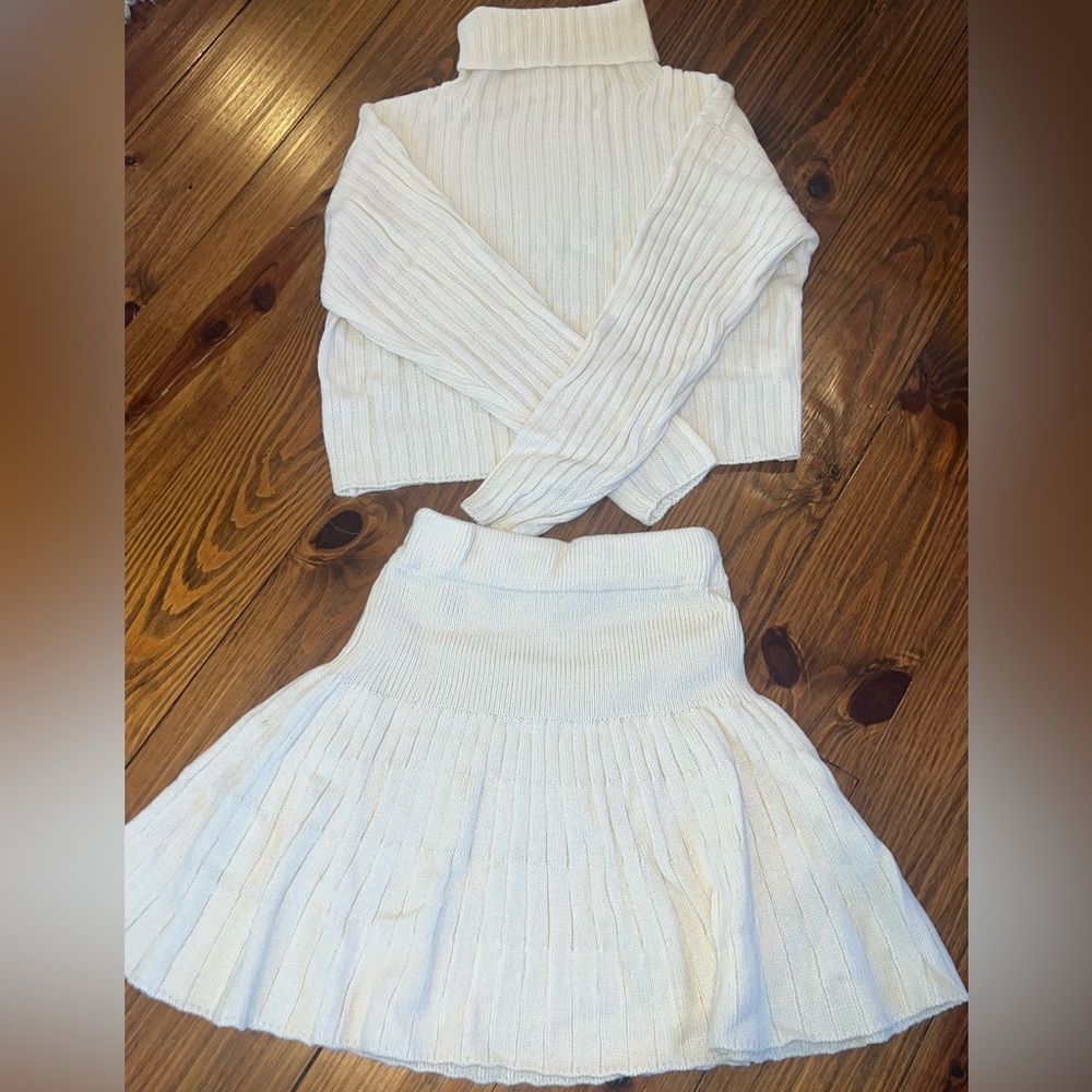 NEW sweater set